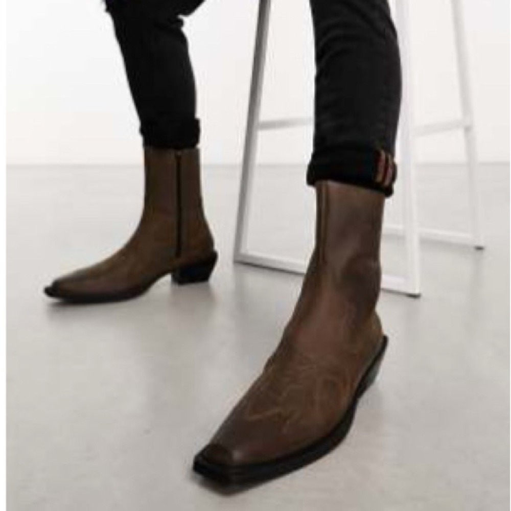Brown Western-Style Boots